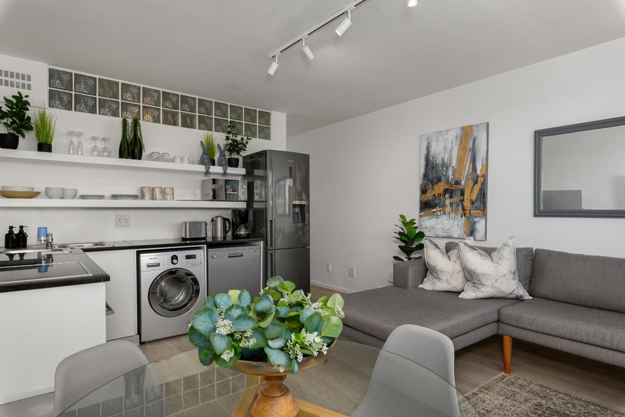 Mouille Grange 608 Cape Town